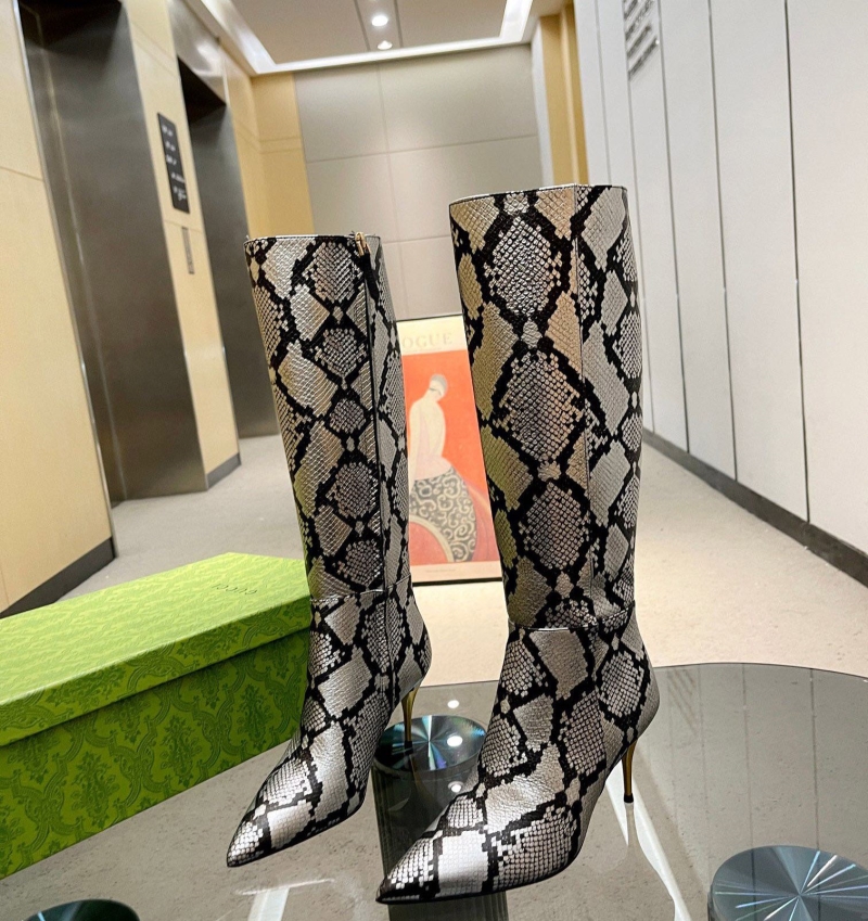 G*u*i boots
